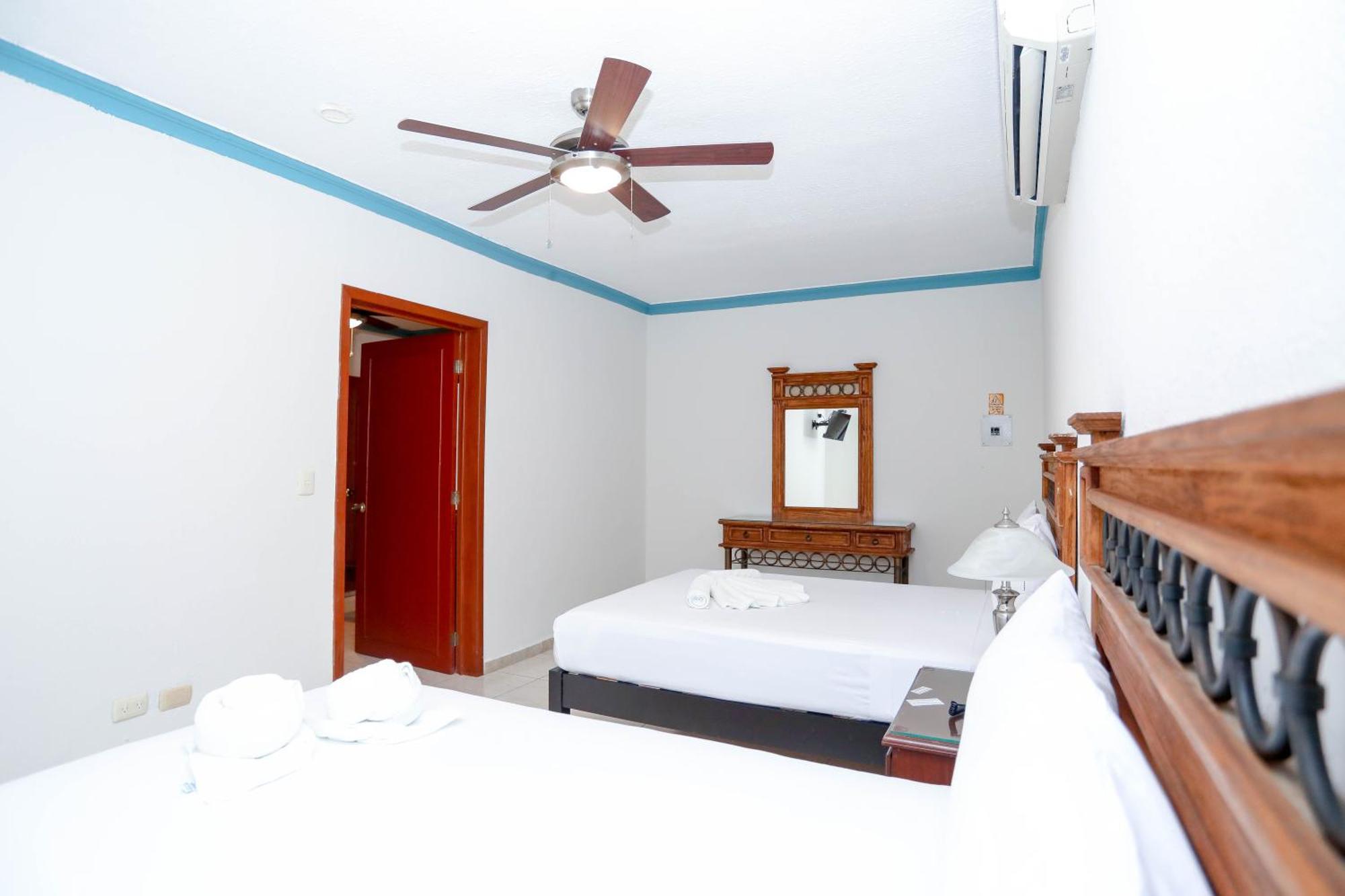 Hotel Avenida Cancun Luaran gambar